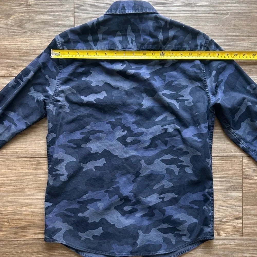 Banana Republic | Luxe Flannel Blue Camo Slim Fit Button Down Shirt (Small)